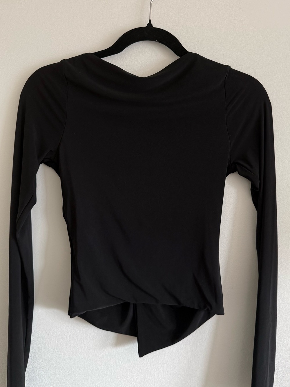 Windsor Black Long Sleeve Twist-Front Top - Picture 3 of 4
